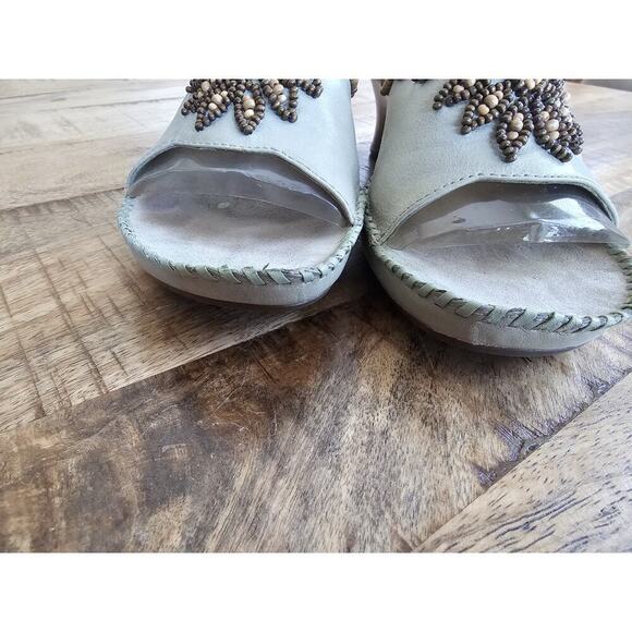 Clarks Artisan Collection Green Empress Beaded Wooden Wedge Sandal Size 7 M EUC - Picture 6 of 12